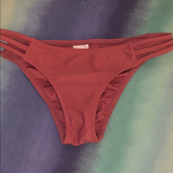 Bathing suit bottoms - Picture 1 of 3